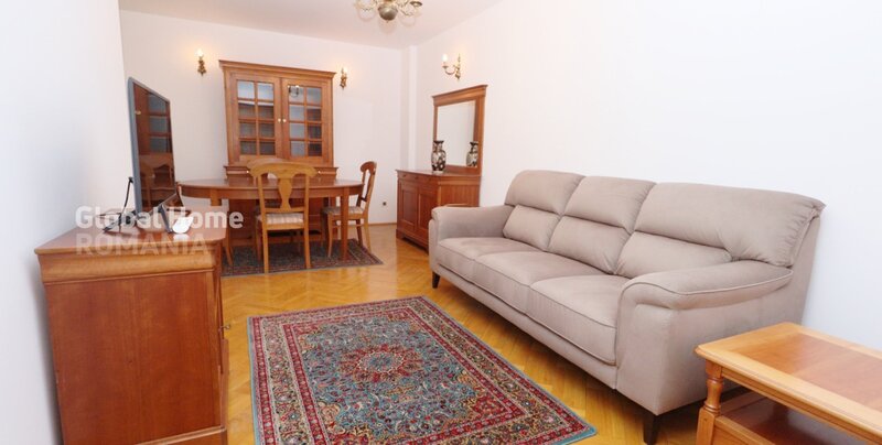 Piata 1 Mai, apartament 4 camere, loc parcare in curtea interioara, 4 balcoane